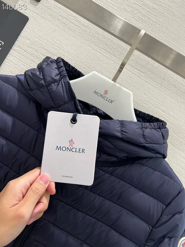 Moncler sz1-4 26yr94 (16)